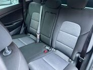 Hyundai TUCSON 1.6 Tucson SE Nav GDi 2WD 5dr 35