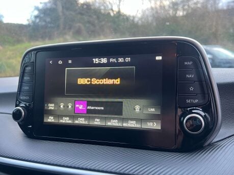 Hyundai TUCSON 1.6 Tucson SE Nav GDi 2WD 5dr 27