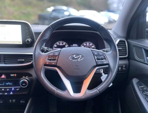 Hyundai TUCSON 1.6 Tucson SE Nav GDi 2WD 5dr 19