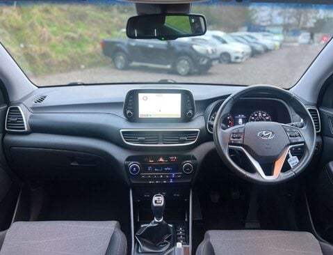 Hyundai TUCSON 1.6 Tucson SE Nav GDi 2WD 5dr 12