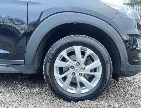 Hyundai TUCSON 1.6 Tucson SE Nav GDi 2WD 5dr 10