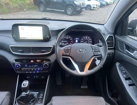 Hyundai TUCSON 1.6 Tucson SE Nav GDi 2WD 5dr 18