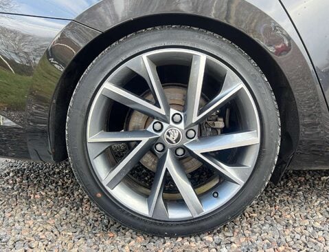 Skoda Superb 2.0 Superb SportLine+ TDI Semi-Auto 5dr 11