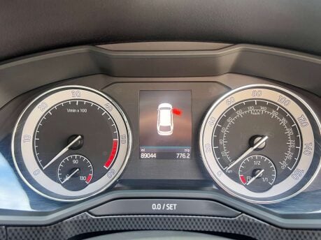 Skoda Superb 2.0 Superb SportLine+ TDI Semi-Auto 5dr 15