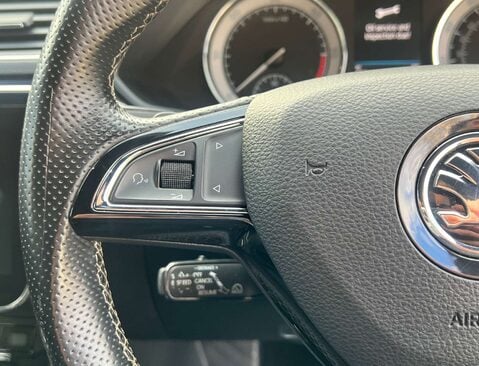 Skoda Superb 2.0 Superb SportLine+ TDI Semi-Auto 5dr 18