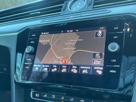 Volkswagen Passat 2.0 Passat R-Line TSi Semi-Auto 5dr 31