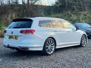 Volkswagen Passat 2.0 Passat R-Line TSi Semi-Auto 5dr 4