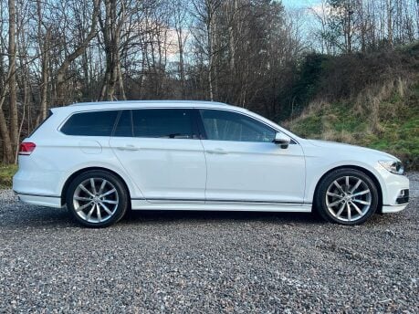Volkswagen Passat 2.0 Passat R-Line TSi Semi-Auto 5dr 3