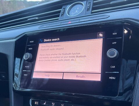 Volkswagen Passat 2.0 Passat R-Line TSi Semi-Auto 5dr 30