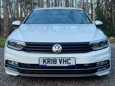 Volkswagen Passat 2.0 Passat R-Line TSi Semi-Auto 5dr 9