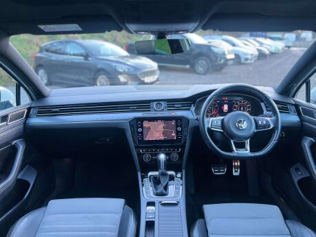 Volkswagen Passat 2.0 Passat R-Line TSi Semi-Auto 5dr 12