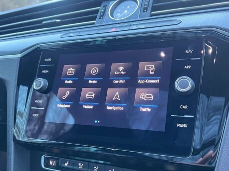 Volkswagen Passat 2.0 Passat R-Line TSi Semi-Auto 5dr 27