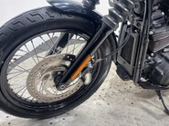 Harley-Davidson Dyna FXBBS STREET BOB 114 32