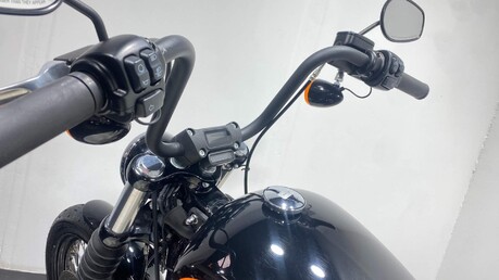 Harley-Davidson Dyna FXBBS STREET BOB 114 44