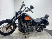 Harley-Davidson Dyna FXBBS STREET BOB 114 47