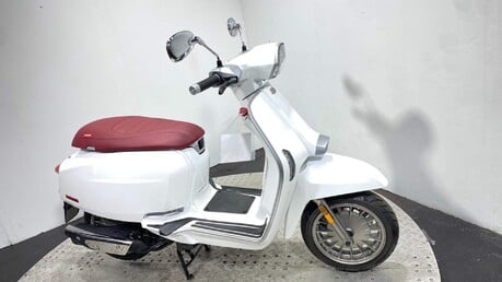 Lambretta V Special 24