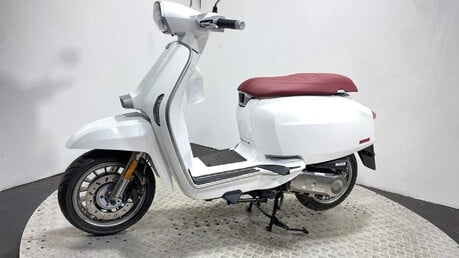 Lambretta V Special 28