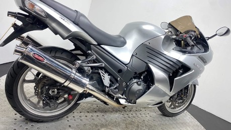 Kawasaki ZZR1400 ZX 1400 D8F ABS 2