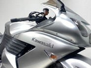 Kawasaki ZZR1400 ZX 1400 D8F ABS 28