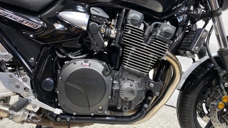 Yamaha XJR1300 XJR 1300 24