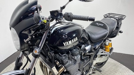 Yamaha XJR1300 XJR 1300 36