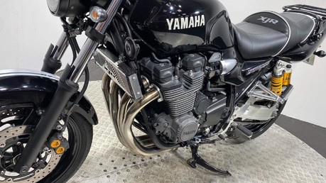 Yamaha XJR1300 XJR 1300 43