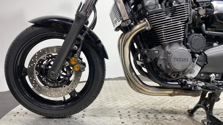 Yamaha XJR1300 XJR 1300 44