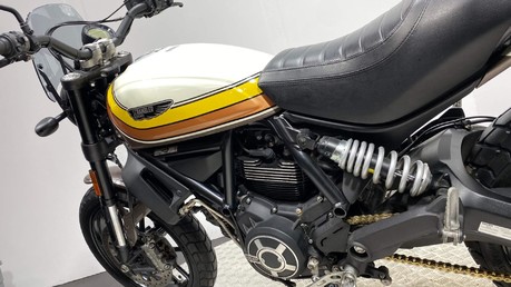 Ducati Scrambler 800 SCRAMBLER MACH 2.0 40