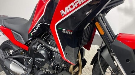 Moto Morini X-Cape 11