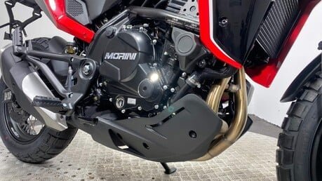 Moto Morini X-Cape 12