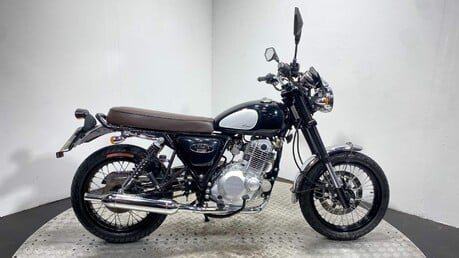 Sinnis Retrostar 250 Naked 1