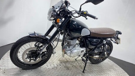 Sinnis Retrostar 250 Naked 6