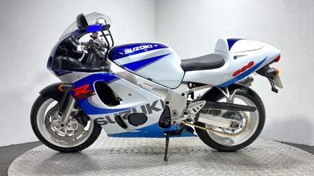 Suzuki GSXR600 GSXR 600 X 22