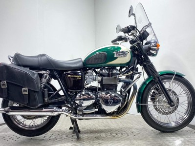 Triumph Bonneville 