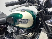 Triumph Bonneville 22