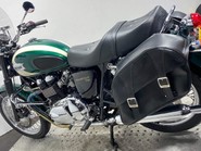 Triumph Bonneville 28