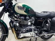 Triumph Bonneville 31