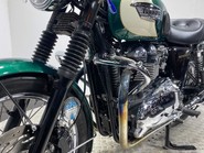 Triumph Bonneville 35