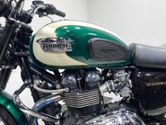 Triumph Bonneville 41