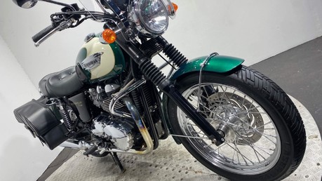 Triumph Bonneville 52