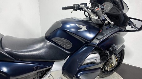 Honda ST ST 1300 12