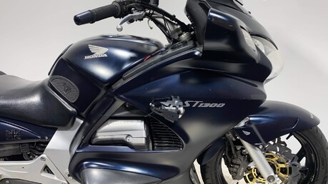 Honda ST ST 1300 15