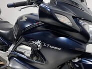 Honda ST ST 1300 19