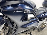 Honda ST ST 1300 29