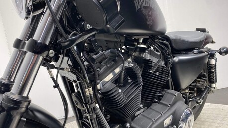 Harley-Davidson Sportster 33