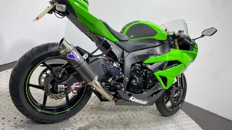 Kawasaki ZX-6R ZX 600 R9F 2