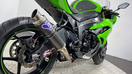 Kawasaki ZX-6R ZX 600 R9F 8