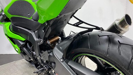 Kawasaki ZX-6R ZX 600 R9F 40