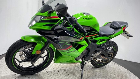 Kawasaki Ninja BX 125 BRFAN 32