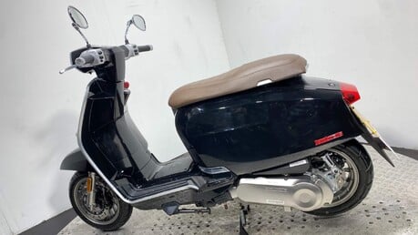 Lambretta V Special 12